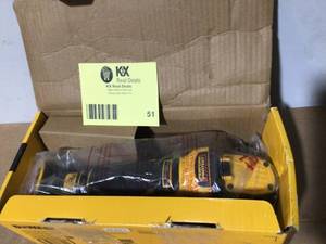 Dewalt 20-Volt MAX Cordless Brushless 4-12 to 5 in. Paddle Switch Angle Grinder with FLEXVOLT ADVANTAGE (Tool Only) see pictures