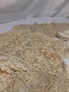 lot 26 image: Lot of Doilies