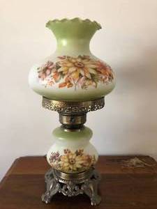 lot 5 image: Glass Hurricane Lamp