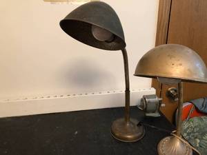 lot 50 image: 2 Vintage Desk Lamps