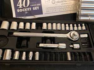 lot 59 image: Lot of Sockets