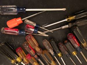 lot 83 image: Lot of Screwdrivers