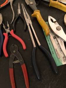 lot 105 image: Pliers and Cutters