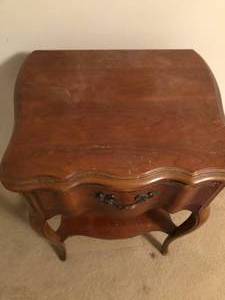 lot 122 image: Night Stand