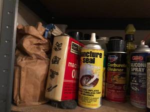 lot 129 image: Contents of Shelf