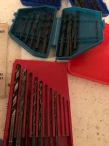 lot 154 image: Lots of Drill Bits