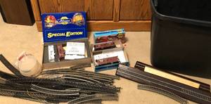 lot 172 image: Athearn Miniature Train - Southern Pacific Trains and Track