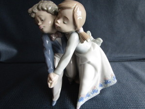 Lladro Figure - Retired