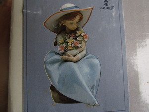 Lladro Figure - Retired