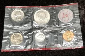 lot 13 image: 1964-D US SILVER MINT SET AS PICTURED