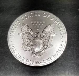 lot 31-A image: 2021 TYPE 1 AMERICAN SILVER EAGLE 1 TROY OZ .999 FINE SILVER