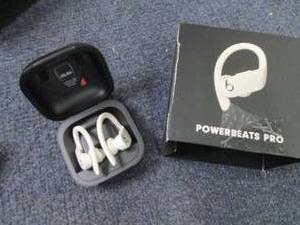 Beats by Dr. Dre PowerBeats Pro Tot...