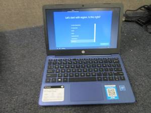 HP 11.6 HD Intel Celeron 4GB Memor...