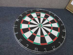 Double Sided Flocked Dart Board ope...