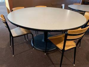 lot 40 image: Round Table 60 Inch with Five Chairs