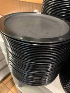 lot 80 image: Lot of 35 Plastic Plates 9 Inch