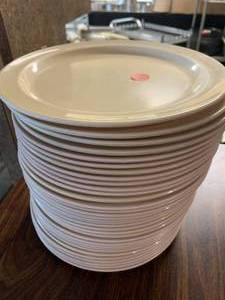 lot 89 image: Approx 30 Plates 9