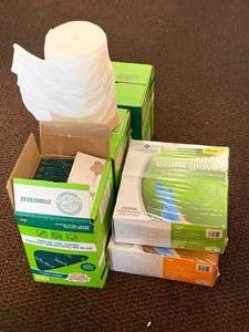 lot 148 image: Gloves, Scotch Pads, Bag Lot