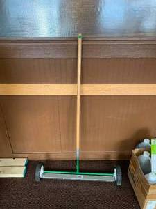 lot 164 image: 24 Inch Magnetic Roller