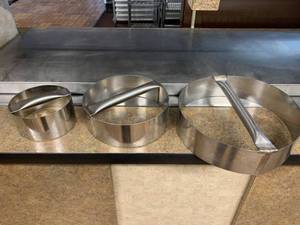 lot 270 image: Small, Medium, Large Pizza Dough Cutters