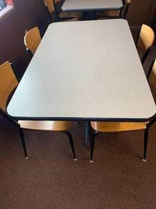 lot 5 image: Table & 4 Chairs 48X 30 (Chairs 30 Tall)