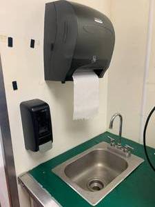 lot 380 image: Sink, Paper Towel Dispenser, Soap