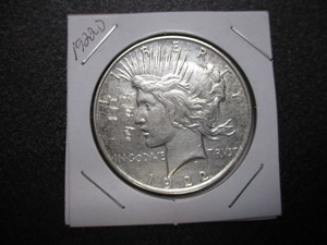 lot 12 image: 1922-D (Denver Mint) Peace Silver Dollar - 90% Silver