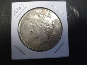 lot 21 image: 1922-S (San Francisco Mint) Peace Silver Dollar - 90% Silver