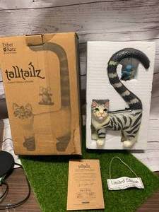 lot 5 image: Tyber Cats Limited Edition Hugs And Kisses Figure