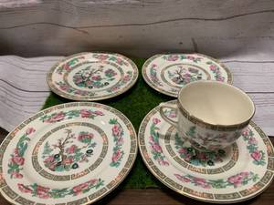 lot 9 image: Mobleyware England 4 Plates & Cup