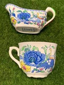 lot 71 image: Plantation Colonial Masons Cup & Gravy Boat