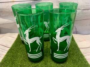 lot 79 image: Lot 0f Five Vintage Gazelle Glasses