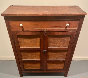 lot 26 image: Vintage Pie Safe Cabinet