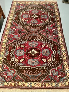lot 27 image: Amazing Area Rug