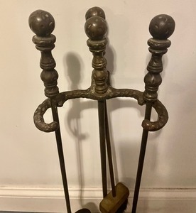 lot 30 image: Fireplace Tool Set