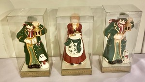 lot 123 image: Vintage Holiday Decor