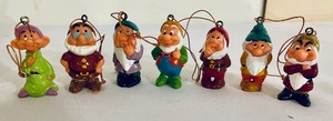 lot 162 image: Snow White and the Seven Dwarfs Ornaments and Cookie Jar