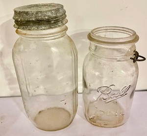 lot 187 image: Vintage Jars and Small Pot