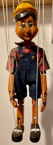 lot 193 image: 4 Pinocchio Puppets