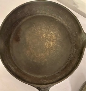 lot 198 image: 4 Cast Iron Pans