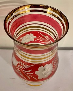 lot 230 image: Vintage Vase