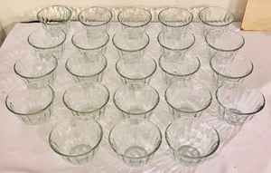 lot 261 image: 23 Thick Glass Bowls