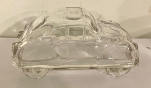 lot 267 image: Pyrex and More