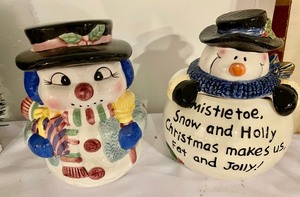 lot 286 image: Holiday Decor
