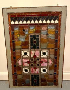 lot 10 image: Beautiful Piece of Vintage Stained Glass