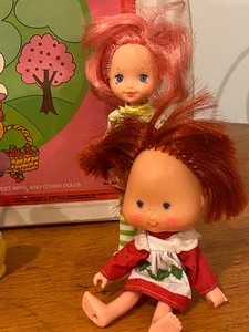 lot 18 image: 1980s Strawberry Shortcake Collectibles