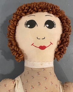 lot 316 image: Vintage Hanna Hoover Doll