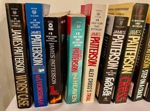 lot 293 image: James Patterson Books