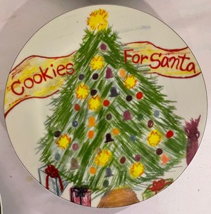 lot 302 image: Christmas Village Kids Collection Santa Cookie Plates