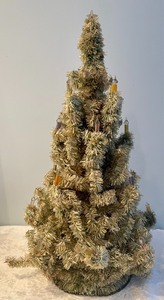 lot 335 image: Vintage Christmas Lot